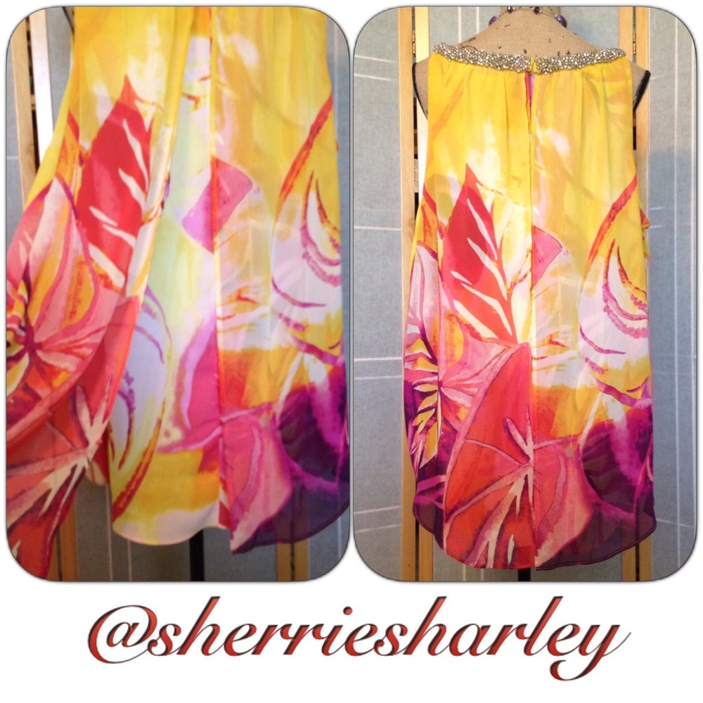 Jennifer Lopez Plus Size Tropical Floral Top 2X Layered Light Look!